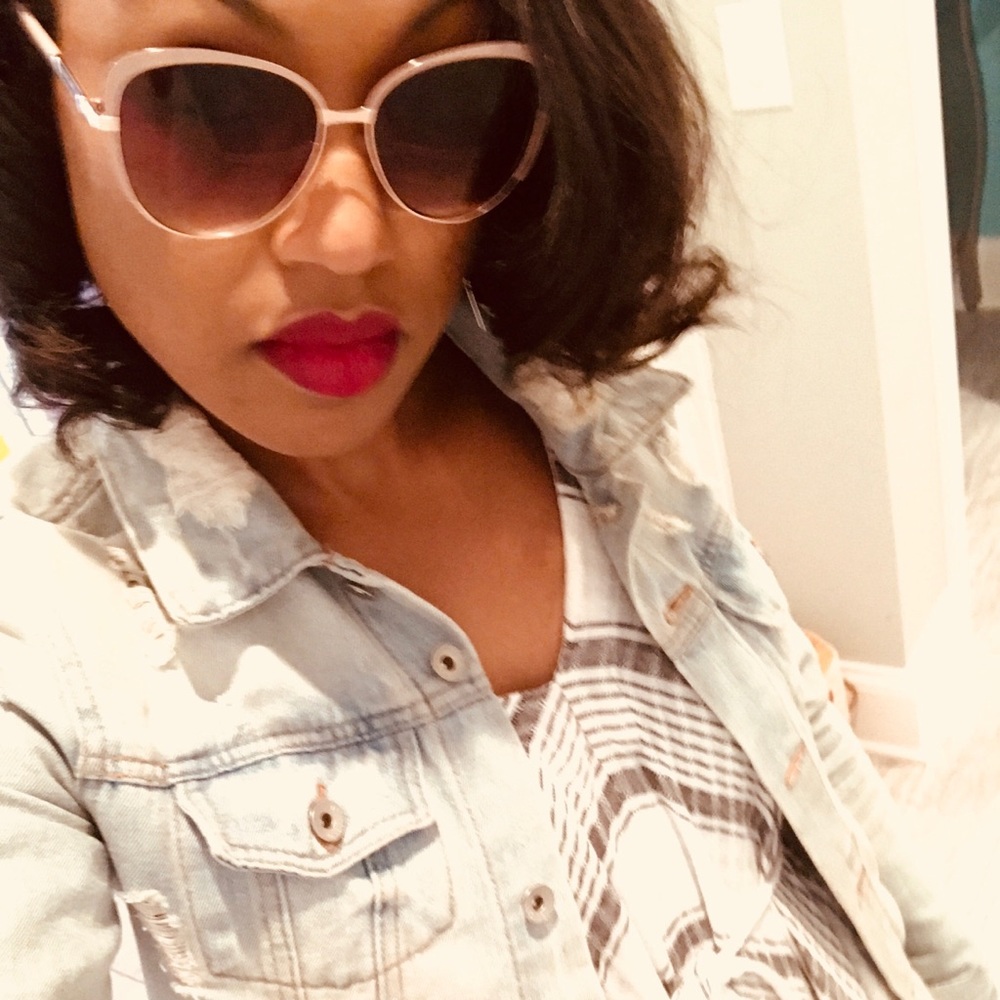 Meet your Posher, Jennifer